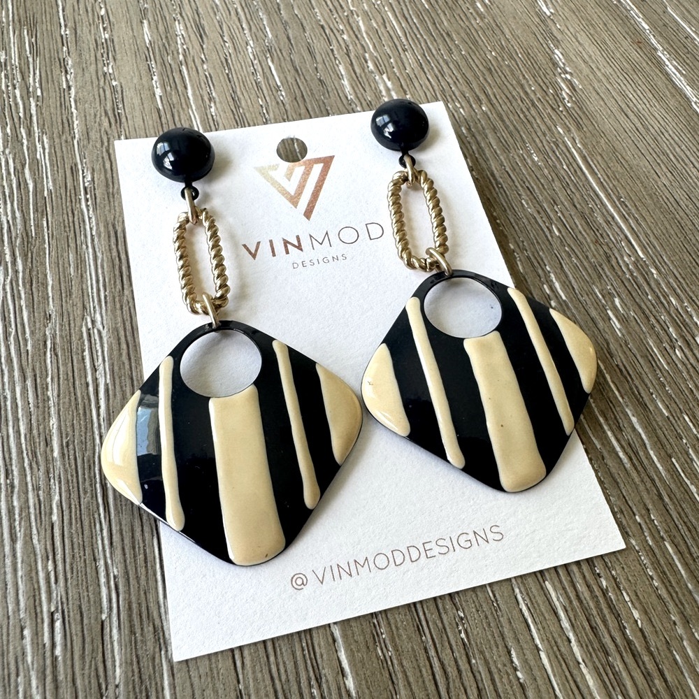 VINMOD Designs Vintage One-of-a-Kind Blue and Cream Earrings